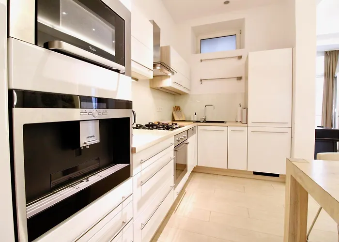 Urban Oasis In Neubau With Cozy Fireplace * Vídeň