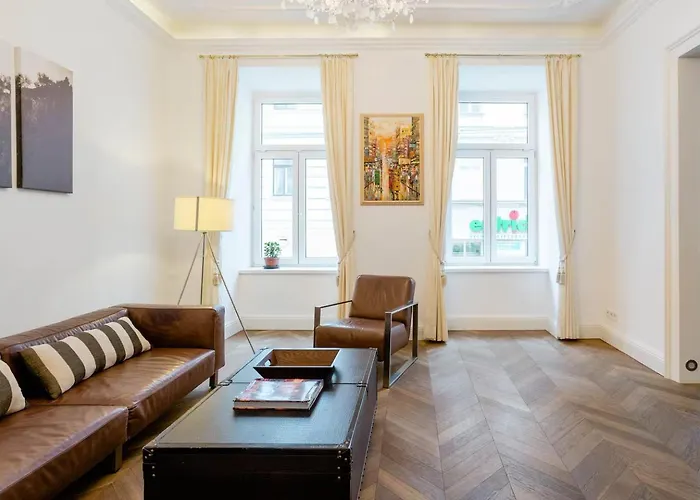 Urban Oasis In Neubau With Cozy Fireplace Vídeň