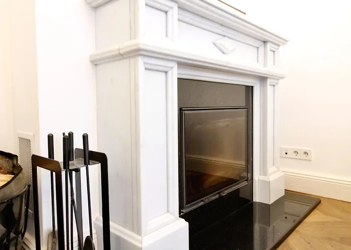 Urban Oasis In Neubau With Cozy Fireplace Apartmán *